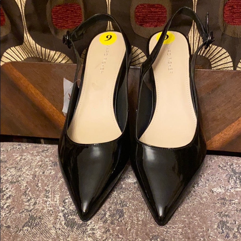 Marc Fisher NWT kitten heels Size 9